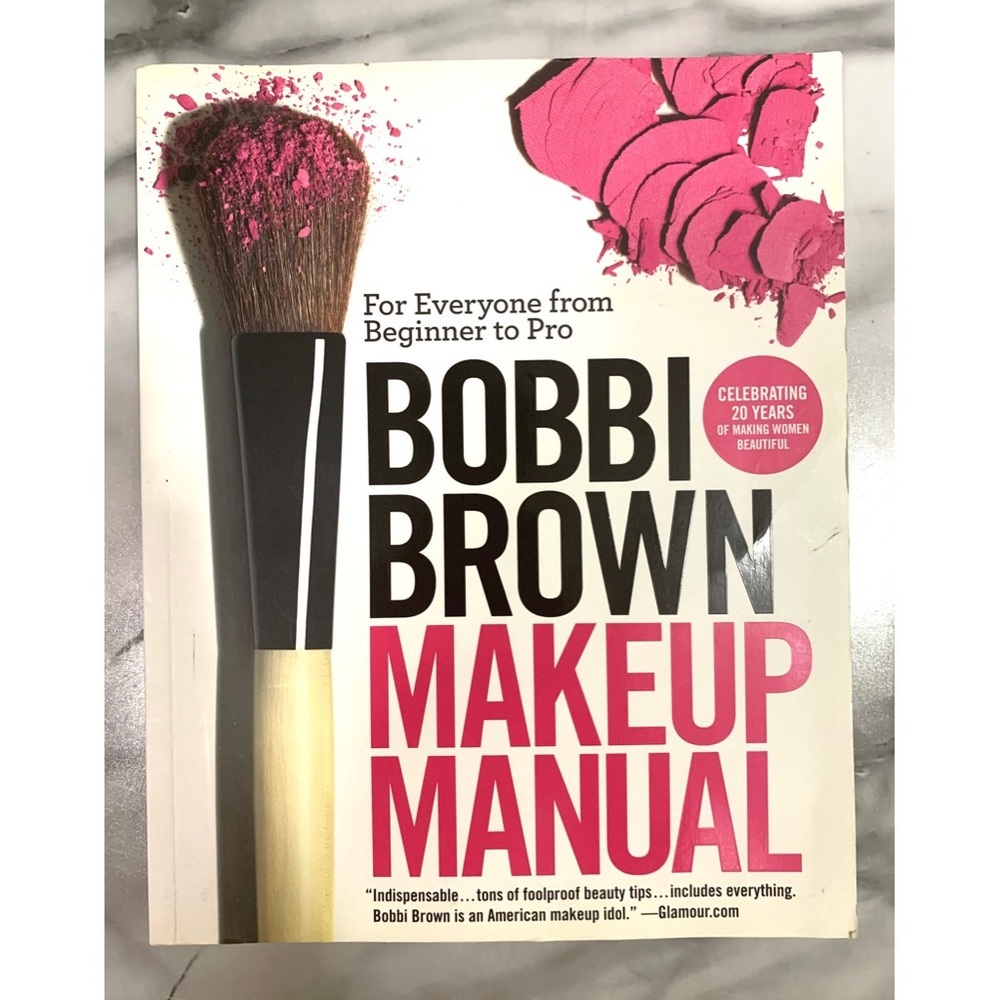 BOBBI BROWN- MAKEUP MANUAL💄💋AN INDUSTRY WIDE FAVORED BOOK BY THE EXPERTS📕😻📖